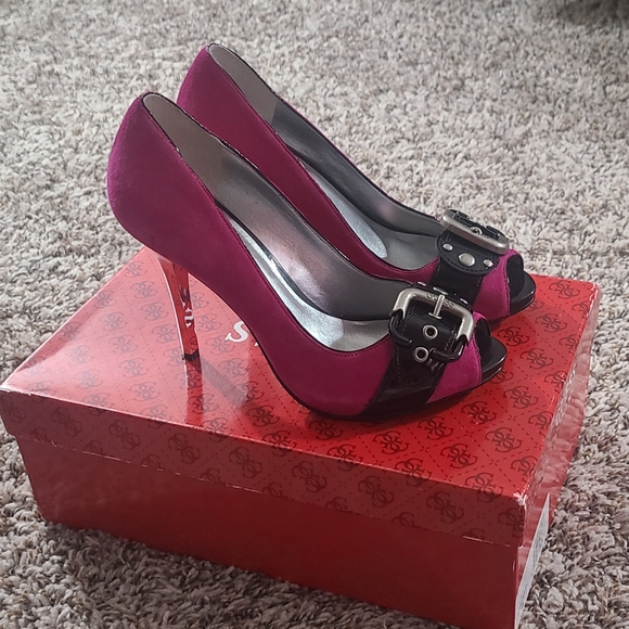 Guess Women's Peep Toe Heels - Pink and Black Heels NWOT Size 6 - Picture 2 of 10